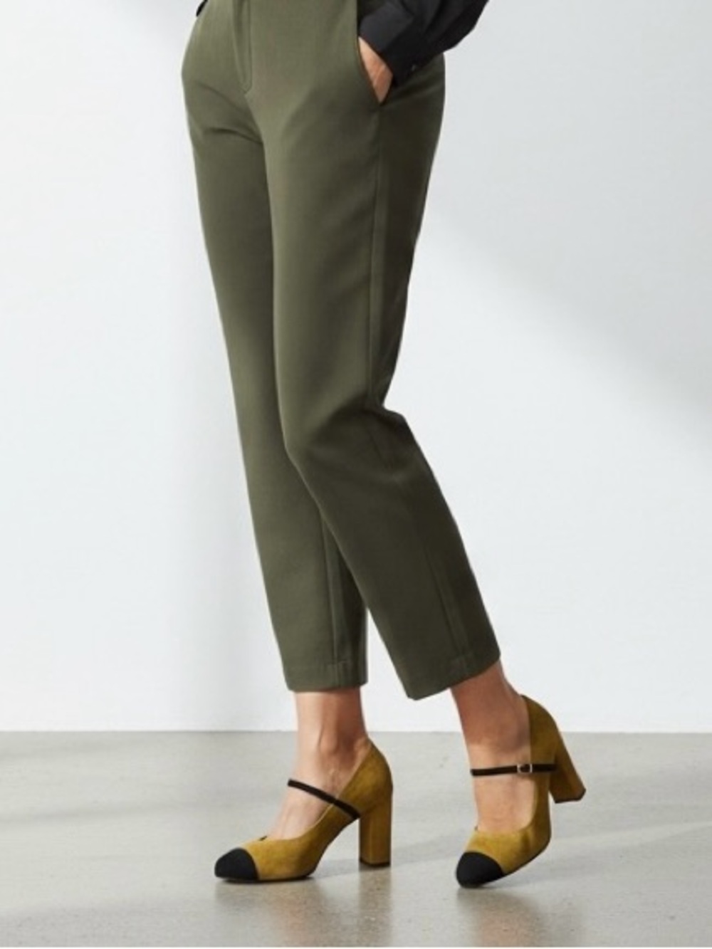 Fendi Two-Tone Mustard Yellow and Black Mary Jane Heels